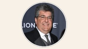 ex-‘60-minutes’-managing-editor-goes-public-after-firing,-tells-cbs-staffers-to-“hold-the-line”