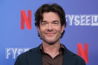 john-mulaney-in-talks-to-star-in-‘get-smart’-reboot-for-warner-bros.