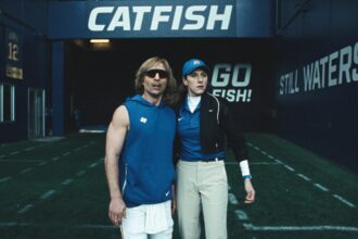‘chad-powers’-star-perry-mattfeld-breaks-down-ricky-and-chad’s-forbidden-romance,-gerry’s-threat-and-that-season-2-cliffhanger