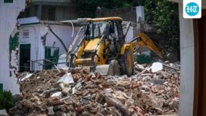 madhya-pradesh:-houses-of-3-accused-in-banda-liquor-tragedy-demolished
