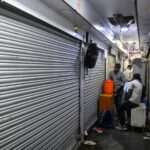 mcd-crackdown-on-illegal-buildings:-56-jewellery-shops-in-chandni-chowk-sealed,-owners-say-goods-worth-crores-locked