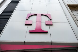 t-mobile’s-latest-home-internet-deal-gets-you-one-month-of-service-—-plus-airpods-4-or-up-to-$200-back