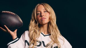 sydney-sweeney-faces-backlash-for-sexualized-novig-ad:-“exactly-why-women-in-sports-aren’t-taken-seriously”