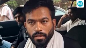 ‘here-to-do-politics-on-corpses’:-abhijeet-dipke-heckled-by-group-of-influencers-in-mp’s-balaghat