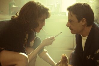 ‘the-fire-within-you’-review:-a-monstrous-mama-unleashes-in-an-admirable-but-draining-italian-comedy-drama-set-on-a-miserable-christmas-eve