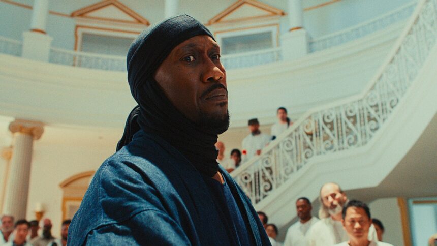 mahershala-ali-reveals-he-was-“yearning”-to-perform-action-on-screen-before-filming-‘your-mother,-your-mother,-your-mother’