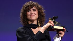 ‘woman-unknown’-wins-golden-lion-in-venice:-full-winners-list