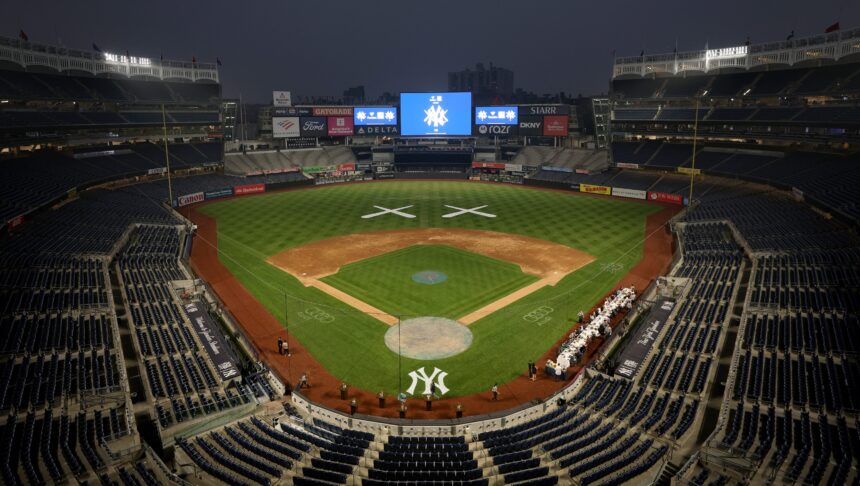 what-happened-at-yankee-stadium?-fan-with-palestinian-flag-tackled-during-9/11-game