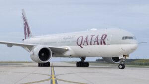 what-happened-on-qatar-airways-flight-va7?-2-men-restrained-midair-after-gun-threat