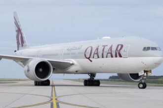 what-happened-on-qatar-airways-flight-va7?-2-men-restrained-midair-after-gun-threat
