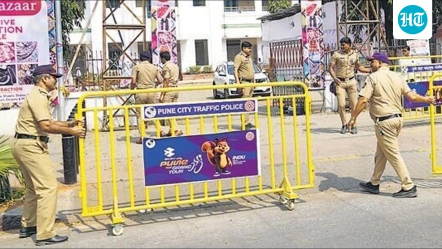 maharashtra:-sangli-poster-row-turns-violent,-7-injured;-shops,-vehicles-damaged
