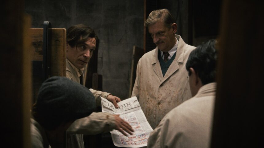 ‘words-are-weapons’:-michael-r.-roskam-on-turning-a-wwii-fake-newspaper-prank-into-a-heist-movie