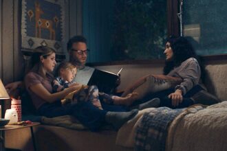 ‘babies’-review:-anna-kendrick-is-a-comic-dynamo-alongside-seth-rogen-in-a-sparkling-portrait-of-a-couple-weighing-the-pros-and-cons-of-parenthood