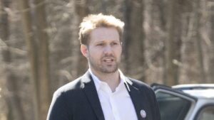 brian-hickerson’s-bar-outburst:-what-we-know-after-hayden-panettiere’s-death
