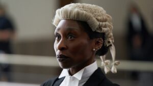 ‘prima-facie’-review:-cynthia-erivo-stars-as-a-lawyer-who-becomes-a-rape-victim-in-this-misfire-of-an-adaptation
