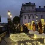 in-a-first,-ganga-aarti-held-on-london’s-thames-river-|-watch