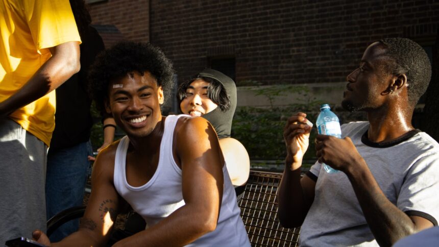 ‘sunburn’-director-on-warm,-hangout-drama:-“i-really-wanted-to-make-a-film-like-that-for-the-’hood”