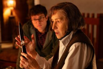‘a-talent-for-murder’-review:-helen-mirren-is-cranky-crime-author-patricia-highsmith-in-anton-corbijn’s-deliciously-twisty-psychological-thriller