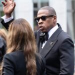 jay-z-reflects-on-“manifesting”-his-life-on-early-records-at-‘jay-z-in-8’-world-premiere