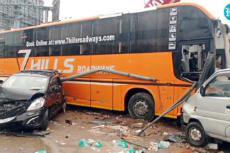 man-killed-after-bus-rams-eatery-on-nh-44-near-hyderabad