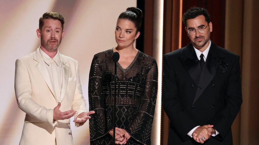 macaulay-culkin,-annie-murphy-and-dan-levy-pay-tribute-to-catherine-o’hara-at-emmys:-“she-was-our-mom”