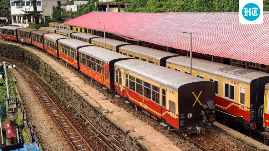 ‘get-on-a-train’:-envoy-shares-australian-pm’s-advise-on-how-to-experience-india