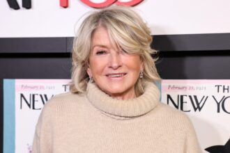 did-martha-stewart-release-nudes?-inside-the-lifestyle-icon’s-racy-instagram-tease