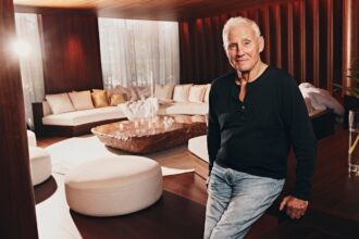 ian-schrager-goes-public:-“there’s-nothing-more-boring-than-a-room-full-of-rich-people”