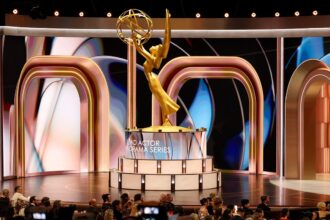 emmys:-nine-things-the-tv-cameras-missed