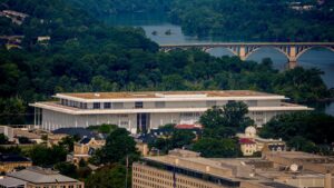 kennedy-center’s-abrupt-plan-to-shut-down-may-spark-further-legal-battles