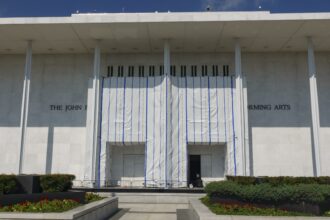 who-owns-the-kennedy-center?-the-trump-name-ruling-&-closure-explained