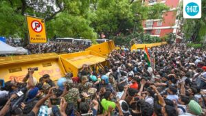 delhi-hc-dismisses-pil-seeking-probe-into-cjp-protest-lathi-charge-claims