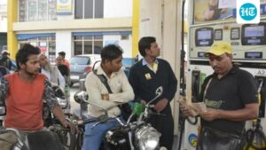 petrol-pump-dealers-threaten-cash-only-payments-over-₹5-upi-charge-above-₹2,000