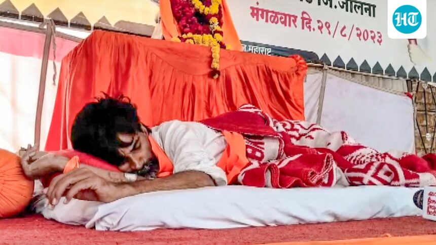 maratha-activist-manoj-jarange-may-have-to-call-off-mumbai-protest,-cites-deteriorating-health