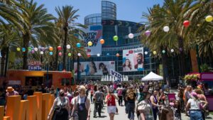 vidcon-to-leave-anaheim-as-the-creator-convention-links-up-with-lions