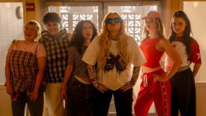 ‘girl-group’-review:-rebel-wilson-writes,-directs-and-stars-in-derivative-pop-slop-as-bland-and-unimaginative-as-its-title