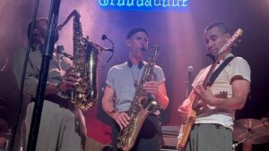 bleachers-bring-out-the-chicks-to-end-five-nights-of-underplays-at-the-troubadour