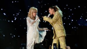 miley-cyrus-reveals-final-conversation-she-had-with-dolly-parton:-“she-was-always-right”