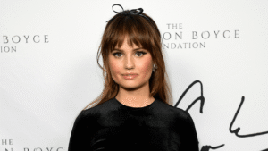 former-disney-star-debby-ryan-recalls-suffering-a-“life-altering-brain-injury”