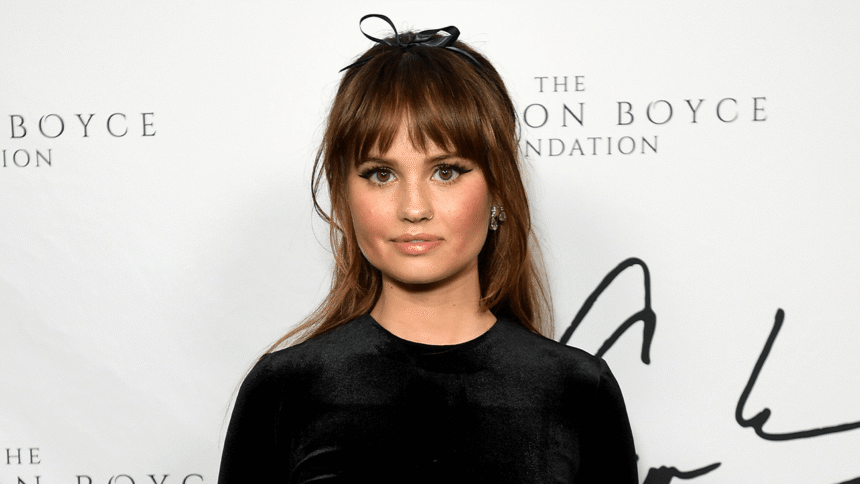 former-disney-star-debby-ryan-recalls-suffering-a-“life-altering-brain-injury”
