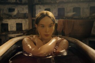 ‘monster:-the-lizzie-borden-story’-review:-ryan-murphy’s-latest-netflix-serial-killer-saga-is-faux-feminist-nonsense