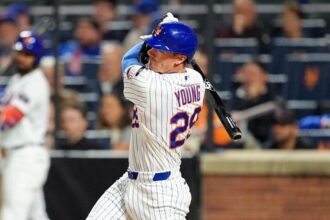 jared-young’s-injury-updates:-the-mets-player’s-collision-&-recovery