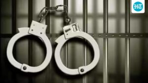 delhi:-2-restaurant-staffers-held-for-extorting-man-lured-through-whatsapp