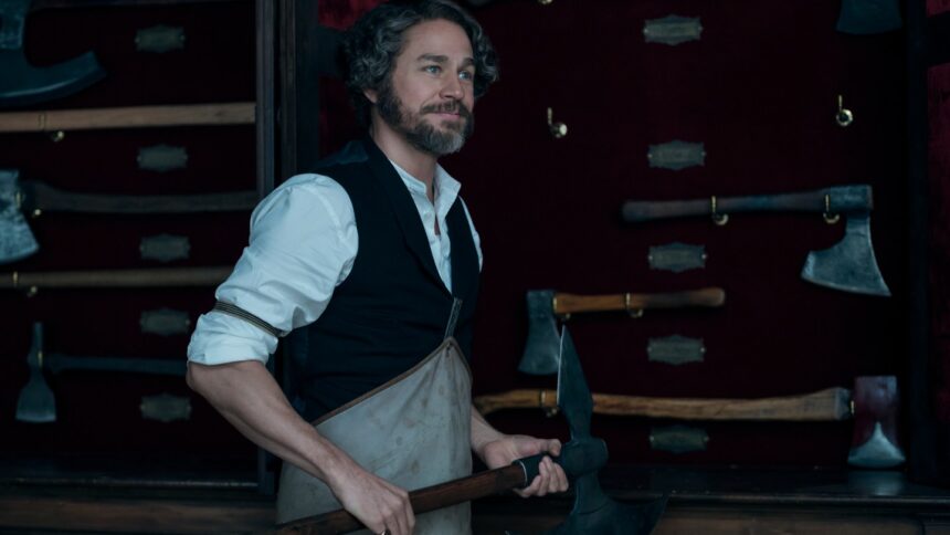 charlie-hunnam-says-‘monster:-the-lizzie-borden-story’-role-was-liberating-after-playing-ed-gein