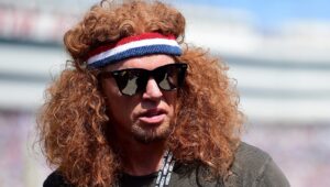 what-happened-to-carrot-top?-comedian-hospitalized-in-las-vegas-after-alleged-suicide-attempt