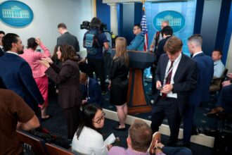 cnn,-ms-now-reporters-denied-access-to-white-house-as-trump-follows-through-on-threat-to-ban-outlets
