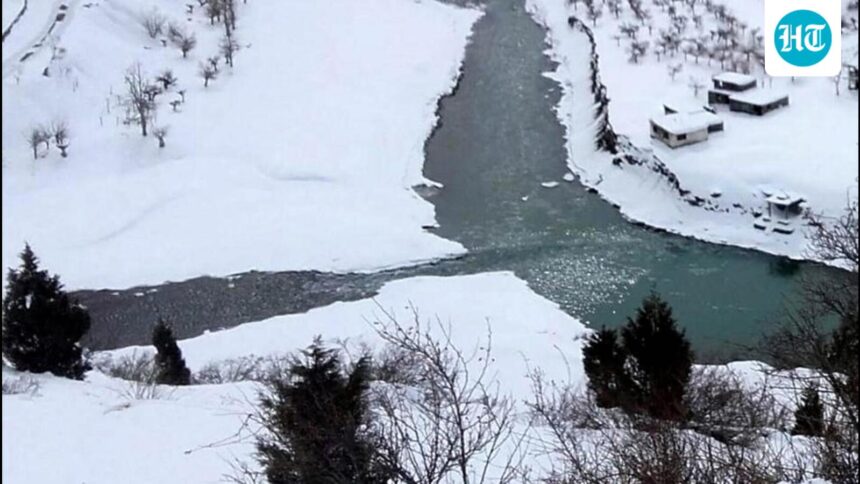 uttarakhand-glaciers-retreating-23m-yearly-on-average,-some-lose-88m-of-ice-each-year:-study