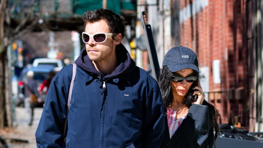 are-zoe-kravitz-&-harry-styles-engaged?-what-we-know-so-far