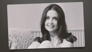 anjanette-comer,-actress-in-‘the-loved-one’-and-‘the-appaloosa,’-dies-at-86