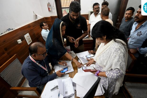 ‘big-mess’:-ex-cec-op-rawat-slams-‘logical-discrepancy’-voter-notices-in-delhi